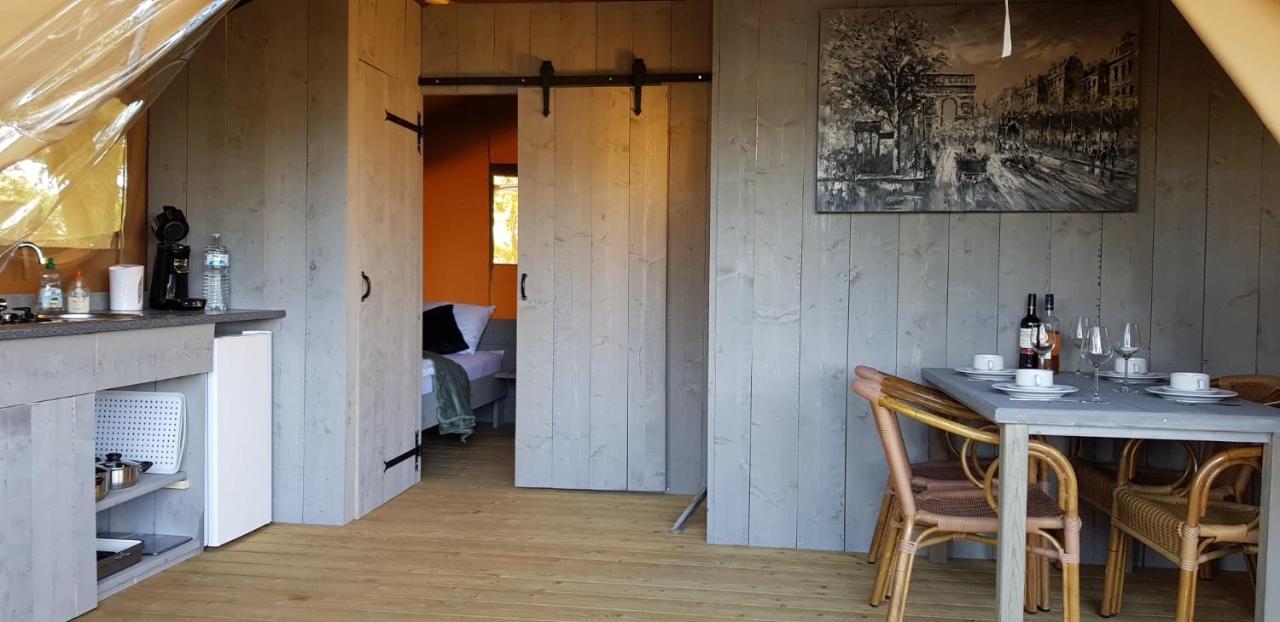 Glamping Les Arbres, Luxe Safaritent Met Zwembad Cronat Zewnętrze zdjęcie