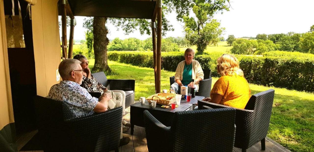 Glamping Les Arbres, Luxe Safaritent Met Zwembad Cronat Zewnętrze zdjęcie