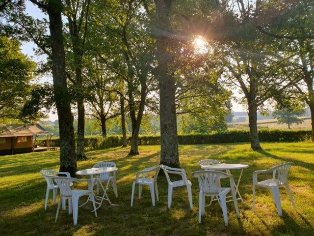 Glamping Les Arbres, Luxe Safaritent Met Zwembad Cronat Zewnętrze zdjęcie